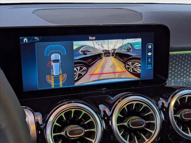 New 2025 Mercedes-Benz GLB 250 image 12