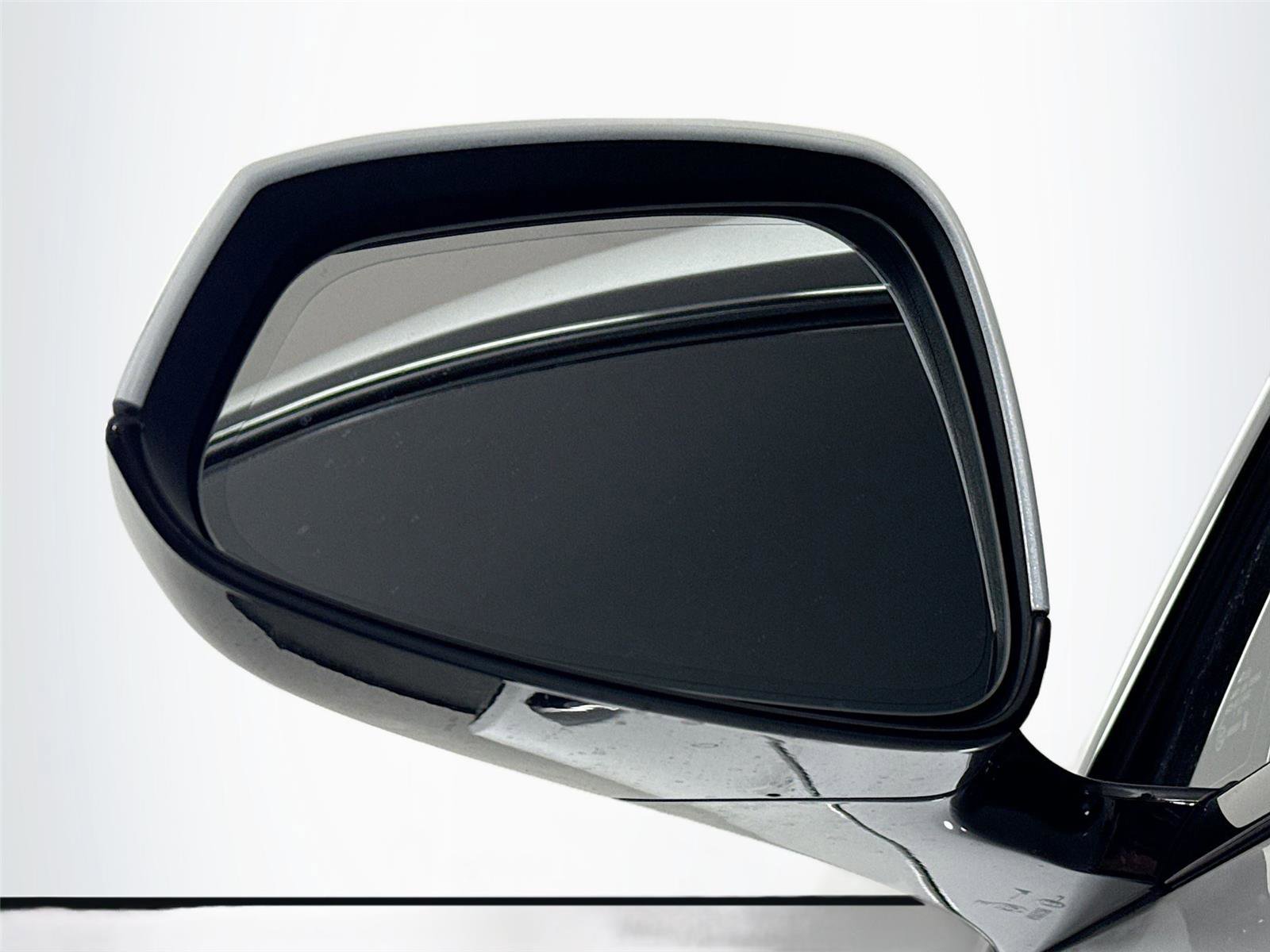 Used 2022 Tesla Model S image 5