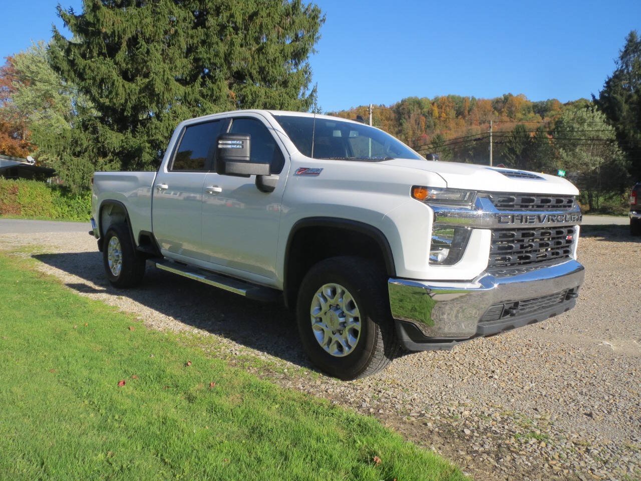 Used 2023 Chevrolet Silverado 2500 LT AWD/4WD image 1