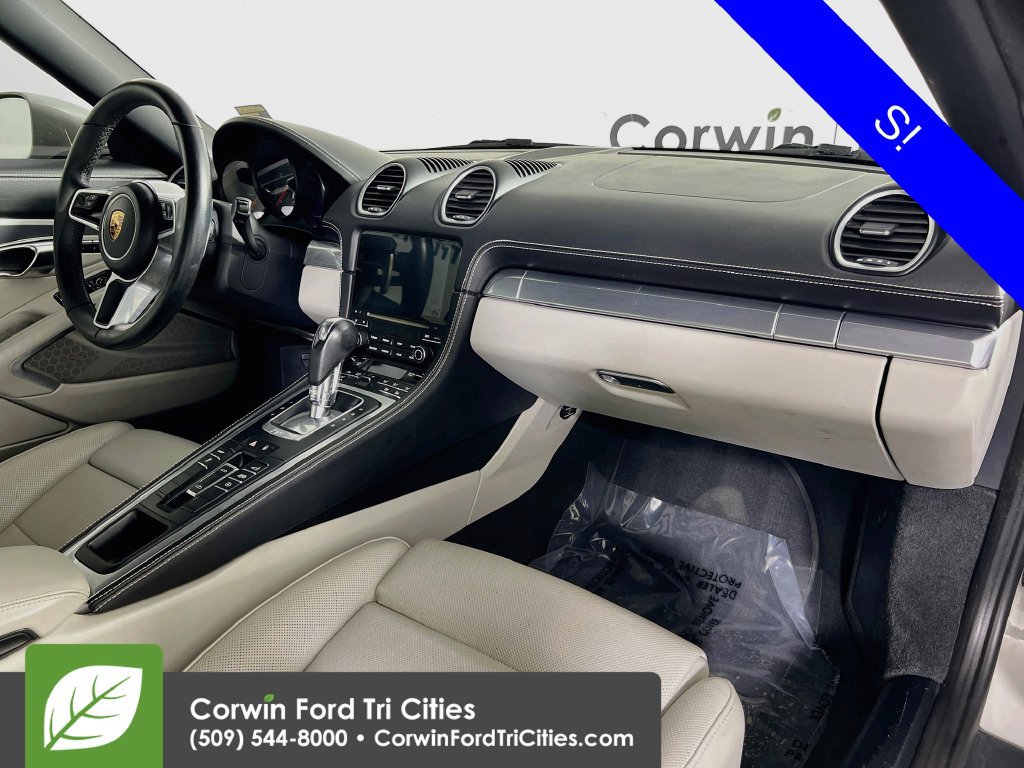 Used 2019 Porsche 718 Boxster RWD image 26