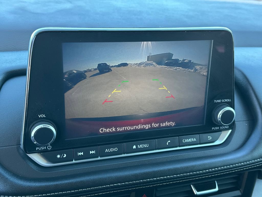 Used 2023 Nissan Rogue SV image 27