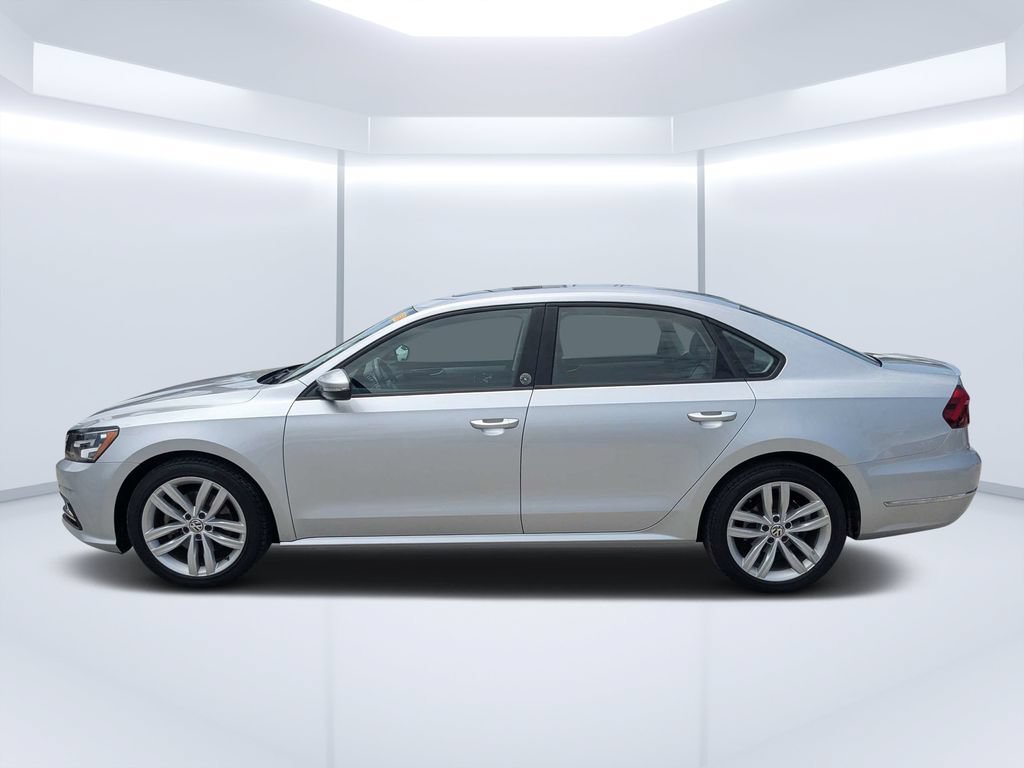 Used 2019 Volkswagen Passat 2.0T Wolfsburg FWD image 6