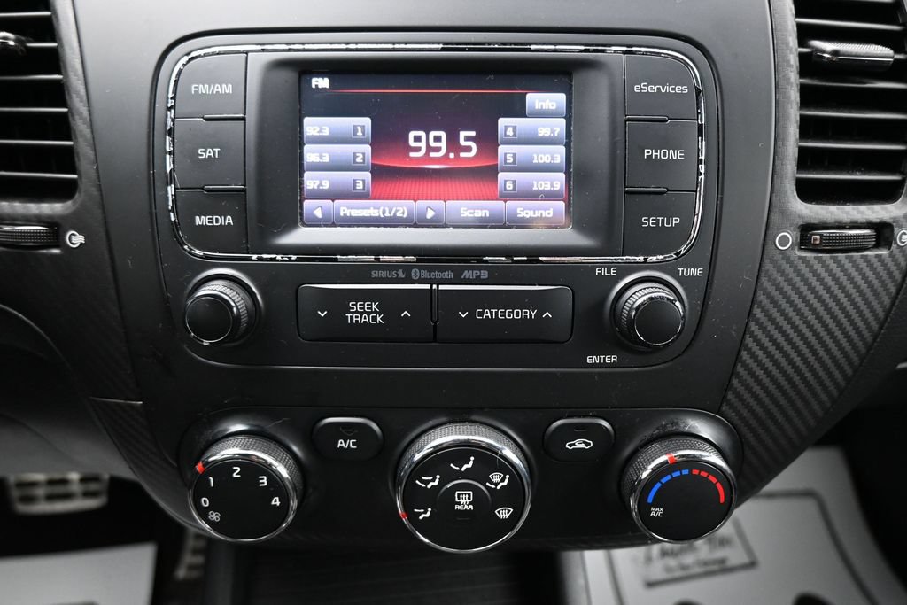 Used 2016 Kia Forte Koup SX FWD image 18