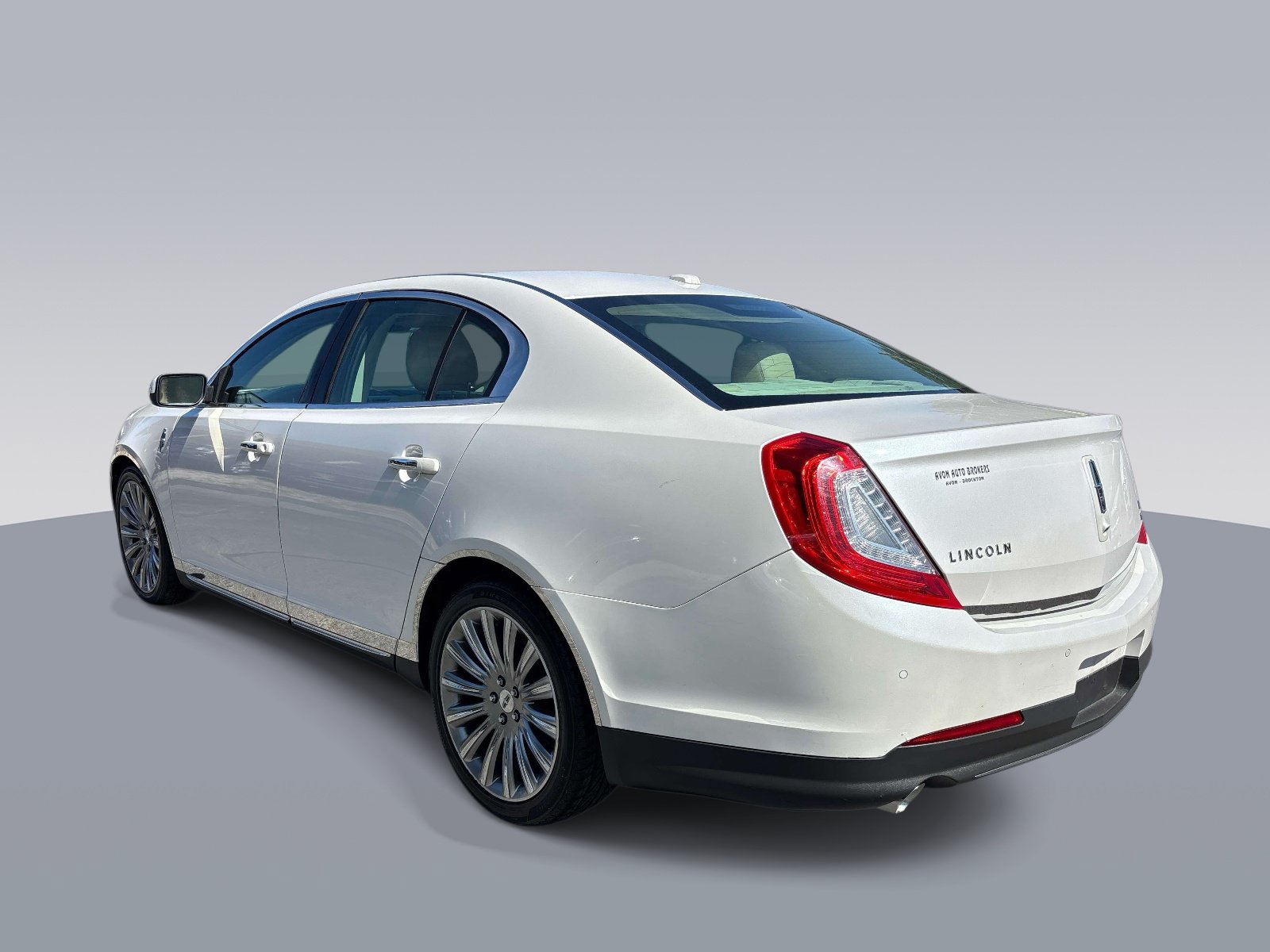 Used 2013 Lincoln MKS AWD image 5