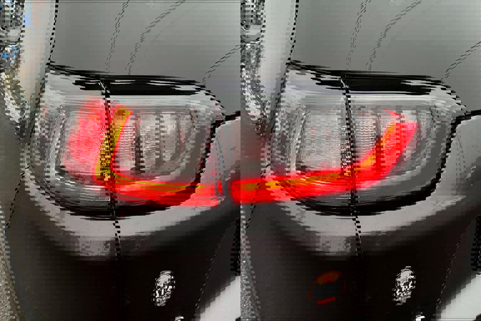 Used 2022 Jeep Cherokee Latitude Lux w/ Sun & Sound Group image 39