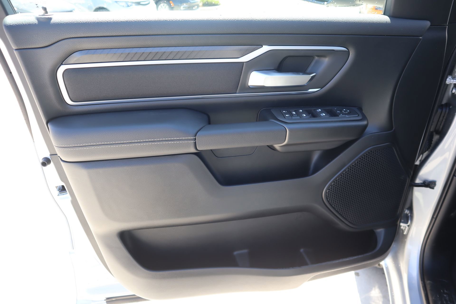 New 2026 RAM 1500 4x4 Crew Cab image 16