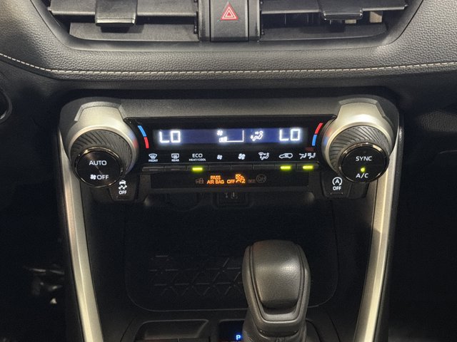 Used 2025 Toyota RAV4 XLE FWD image 32