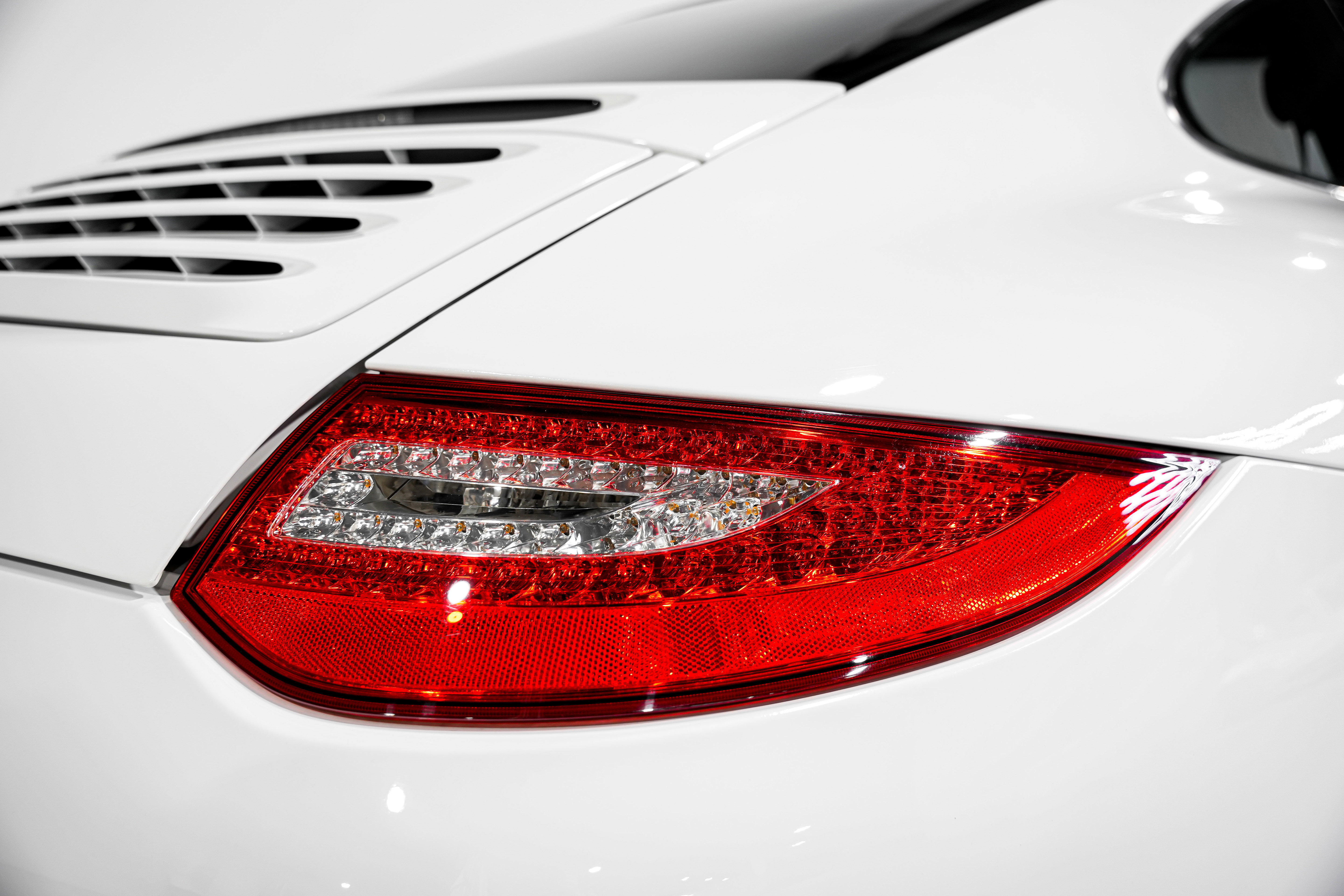 Used 2011 Porsche 911 Carrera S image 34