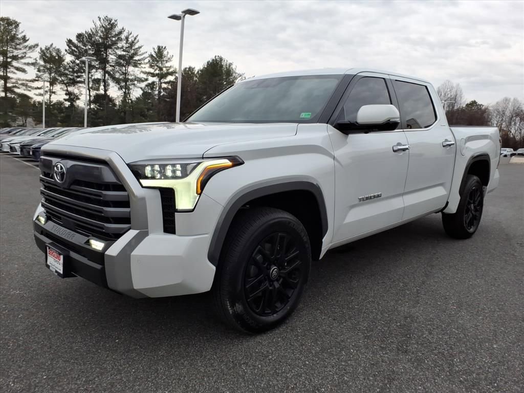 Used 2024 Toyota Tundra Limited image 14