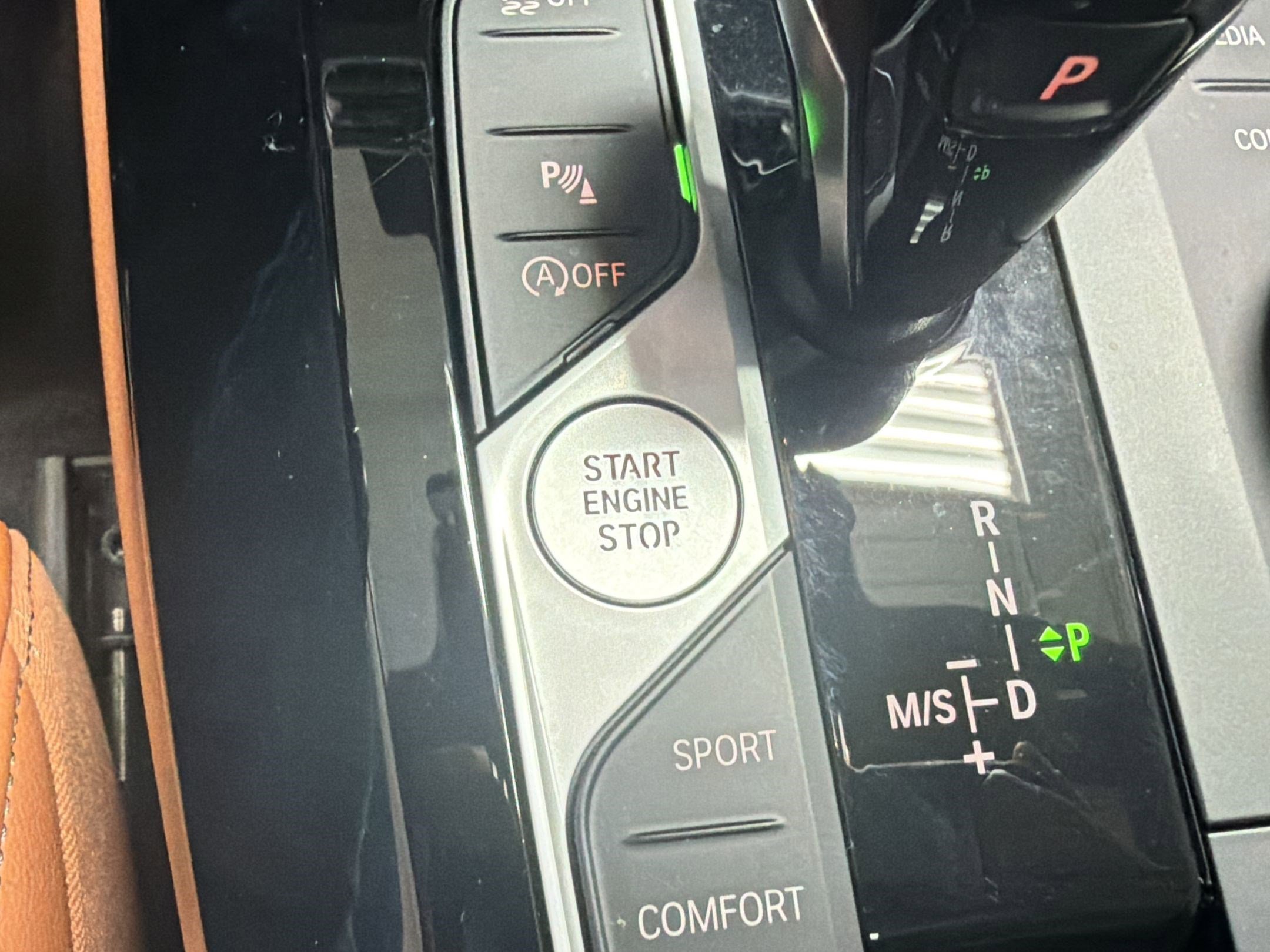 Certified 2023 BMW X4 xDrive30i w/ Premium Package image 27