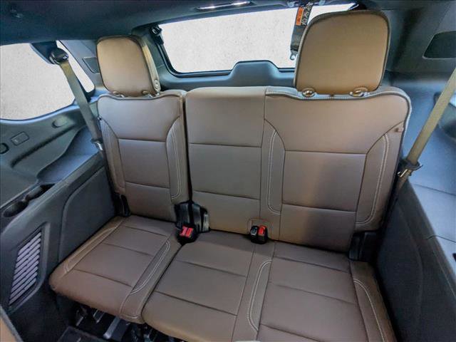 New 2026 Chevrolet Tahoe High Country w/ Sun And Tow Package AWD/4WD image 18