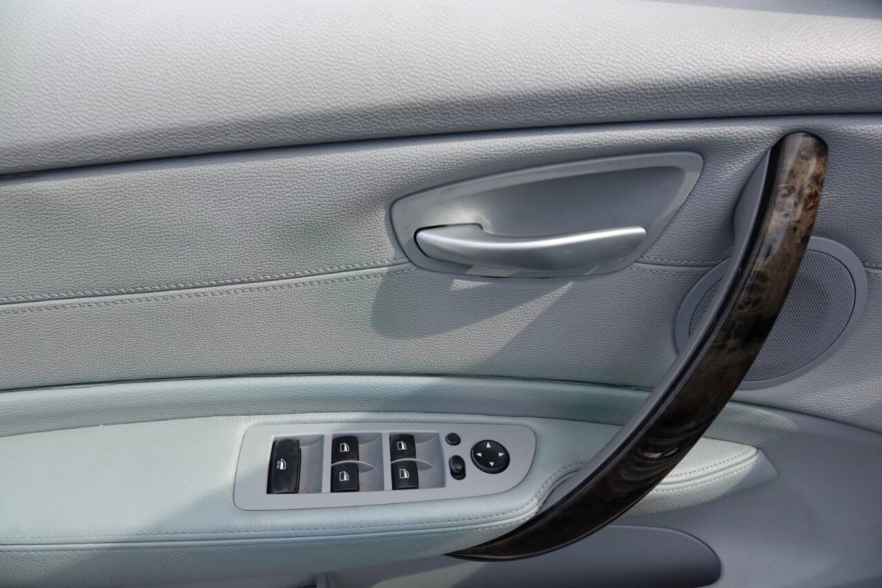 Used 2009 BMW 128i Convertible RWD image 82