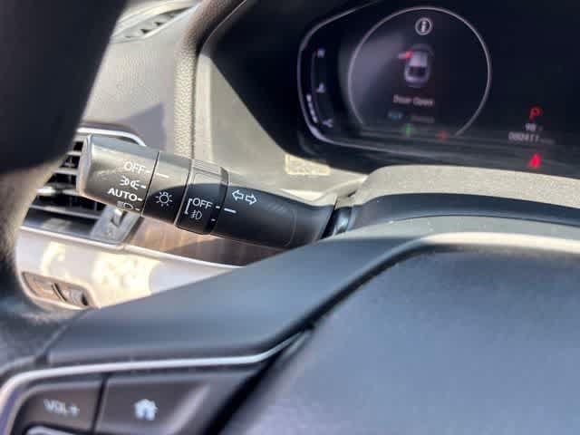Used 2018 Honda Accord EX image 16