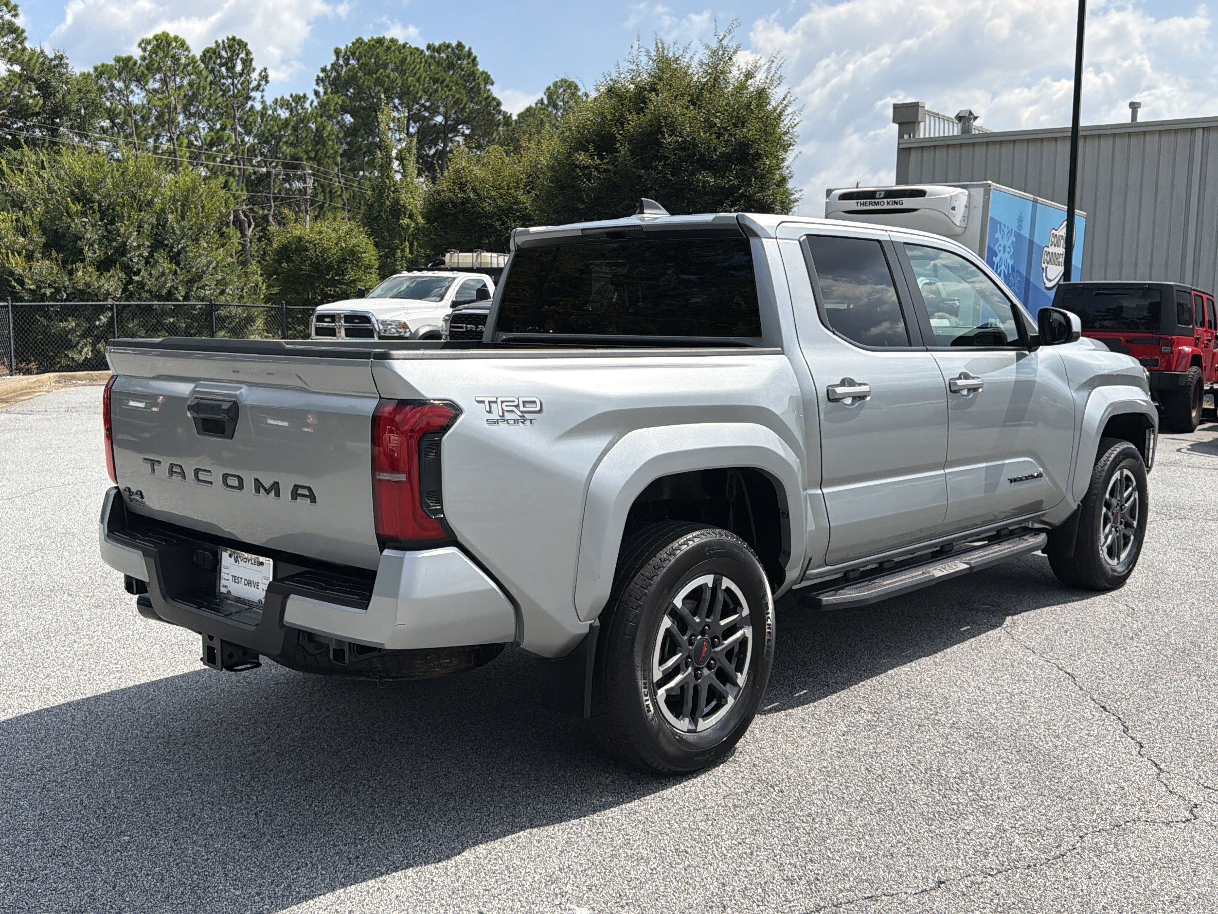 Used 2024 Toyota Tacoma TRD Sport AWD/4WD image 8