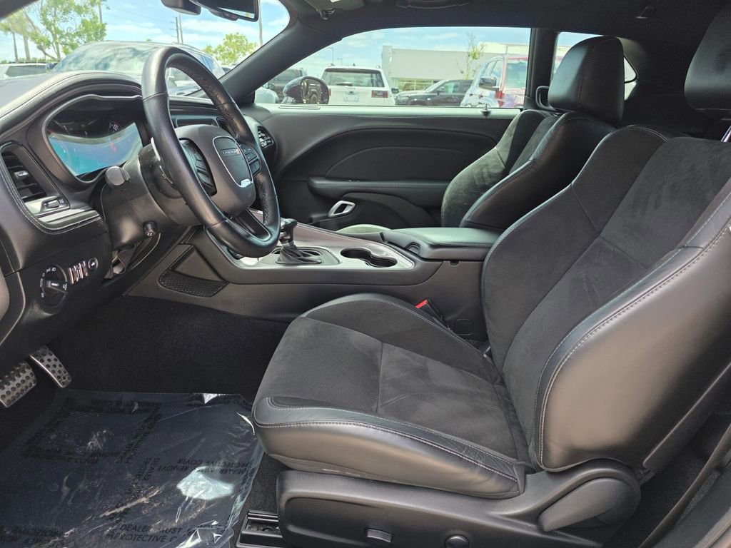 Certified 2023 Dodge Challenger R/T w/ Plus Package image 17