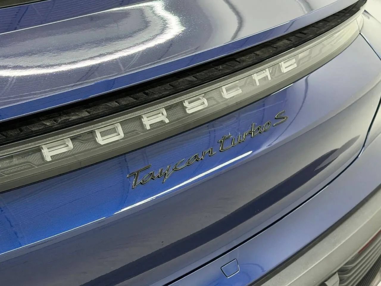 Used 2021 Porsche Taycan Turbo S AWD/4WD image 42