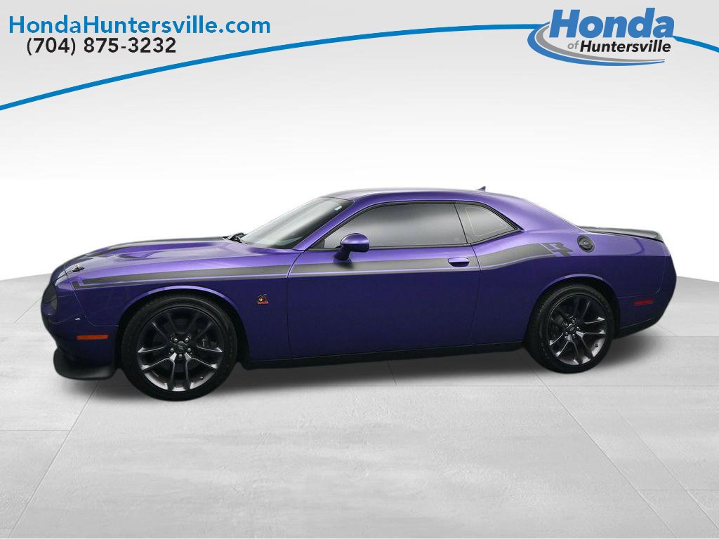 Used 2023 Dodge Challenger R/T Scat Pack RWD image 5