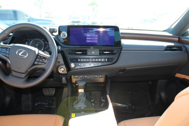 Certified 2025 Lexus ES 300h w/ Premium Package FWD image 10