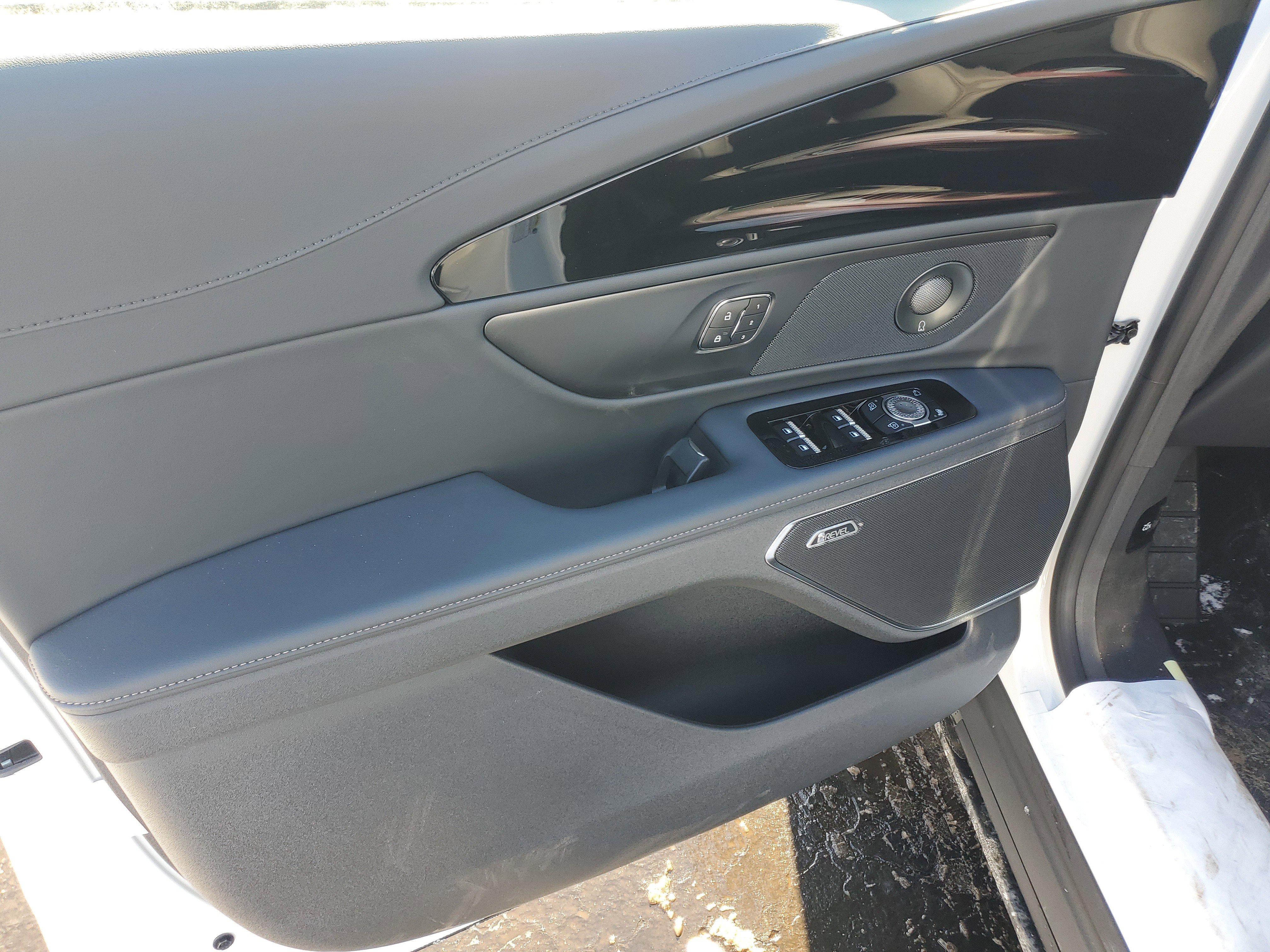 New 2026 Lincoln Nautilus Reserve w/ Jet Appearance Package image 8