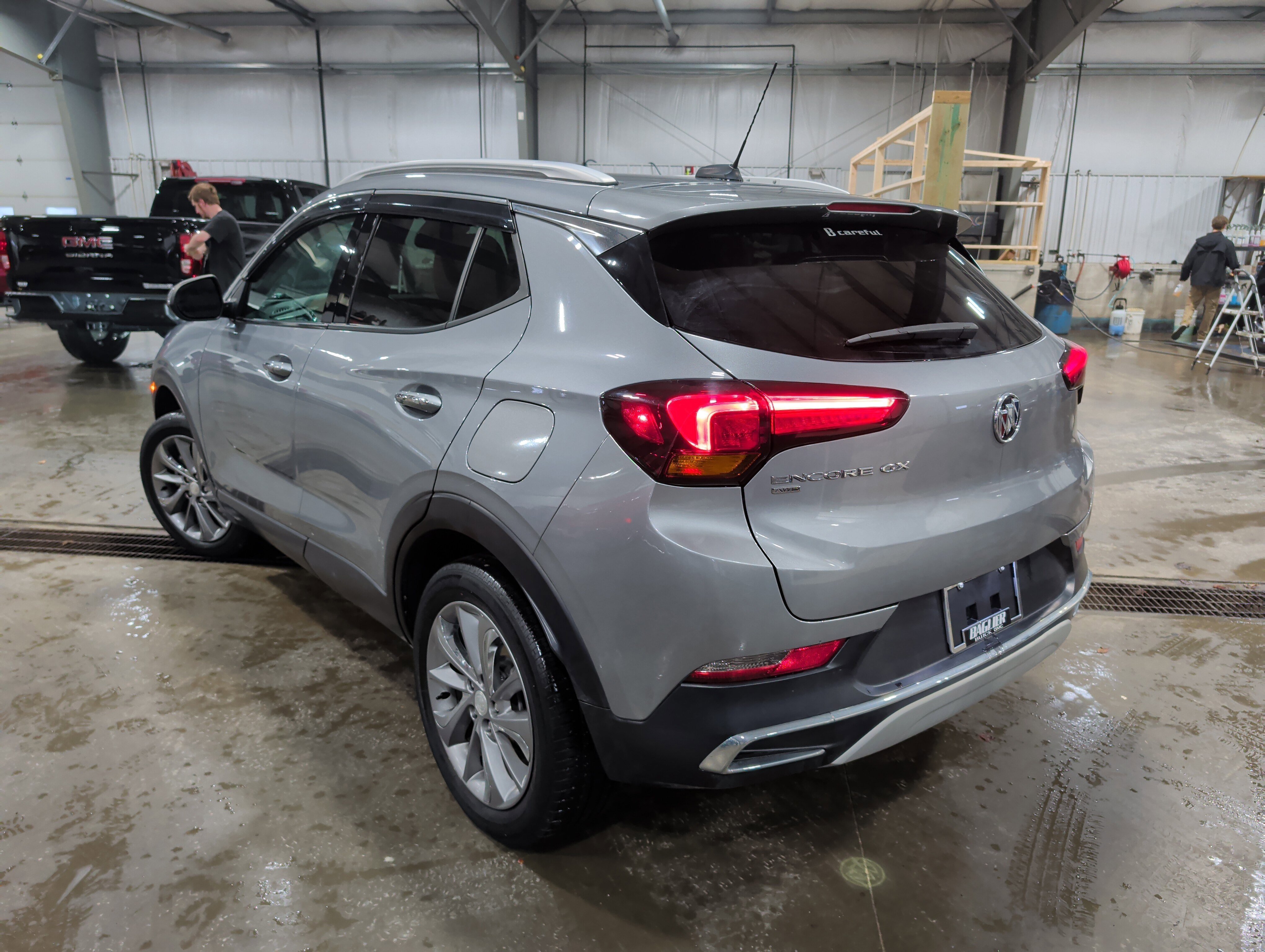 Used 2023 Buick Encore GX Essence w/ Experience Buick Package image 4