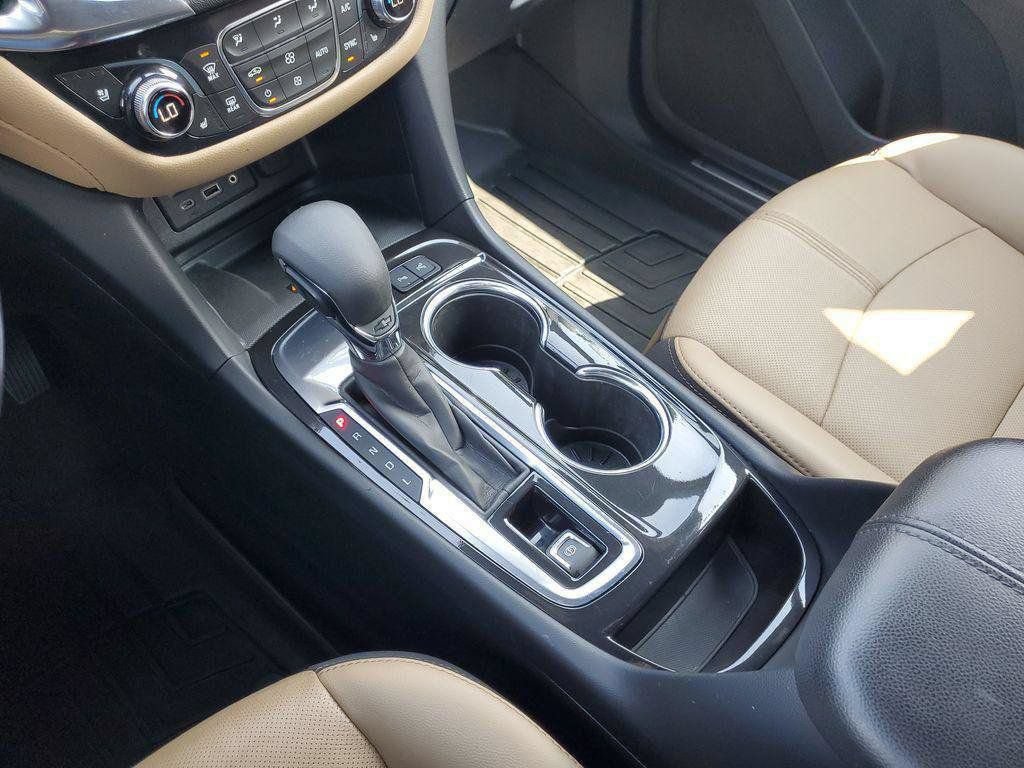 Certified 2022 Chevrolet Equinox Premier FWD image 19