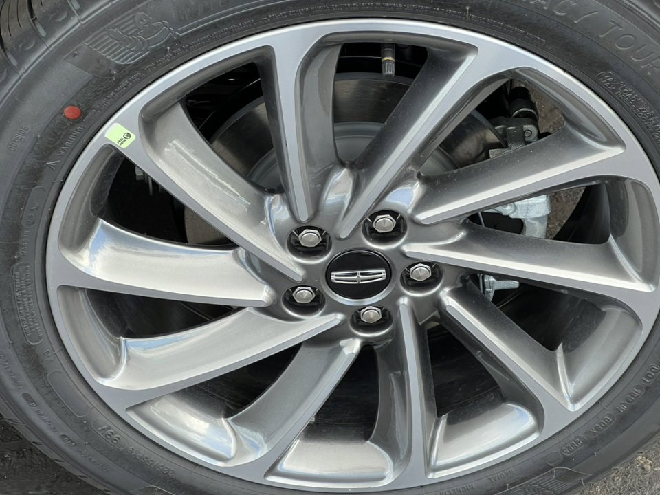 New 2026 Lincoln Corsair Premiere image 7