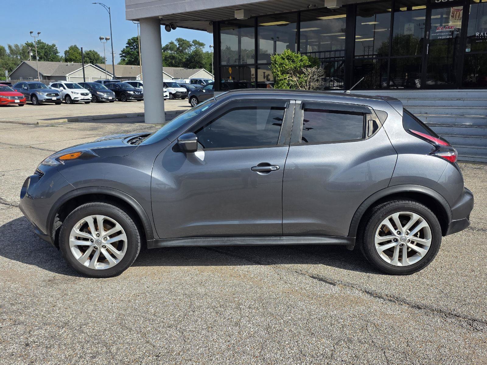 Used 2017 Nissan Juke S FWD image 8