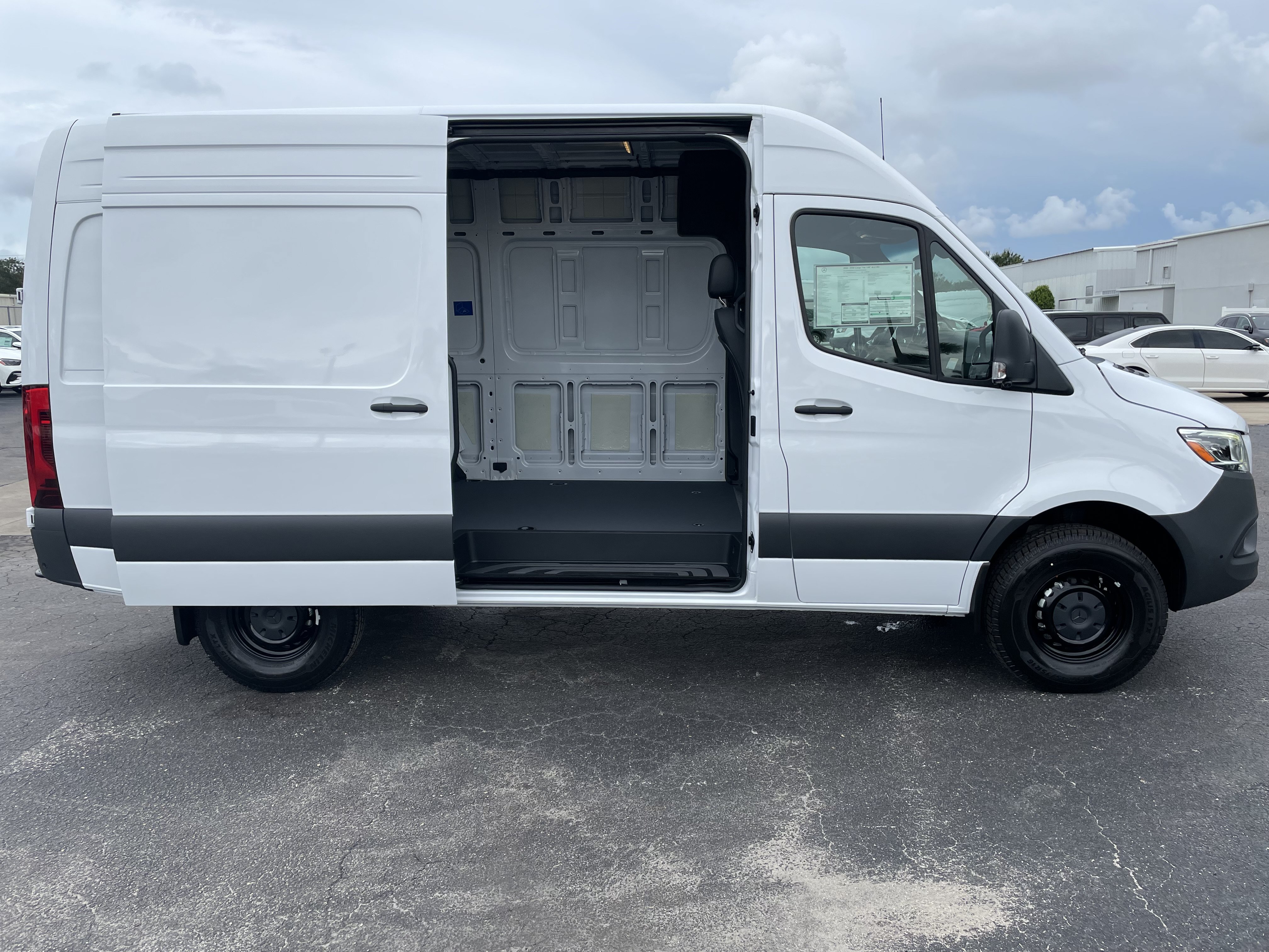 New 2026 Mercedes-Benz Sprinter 2500 image 4