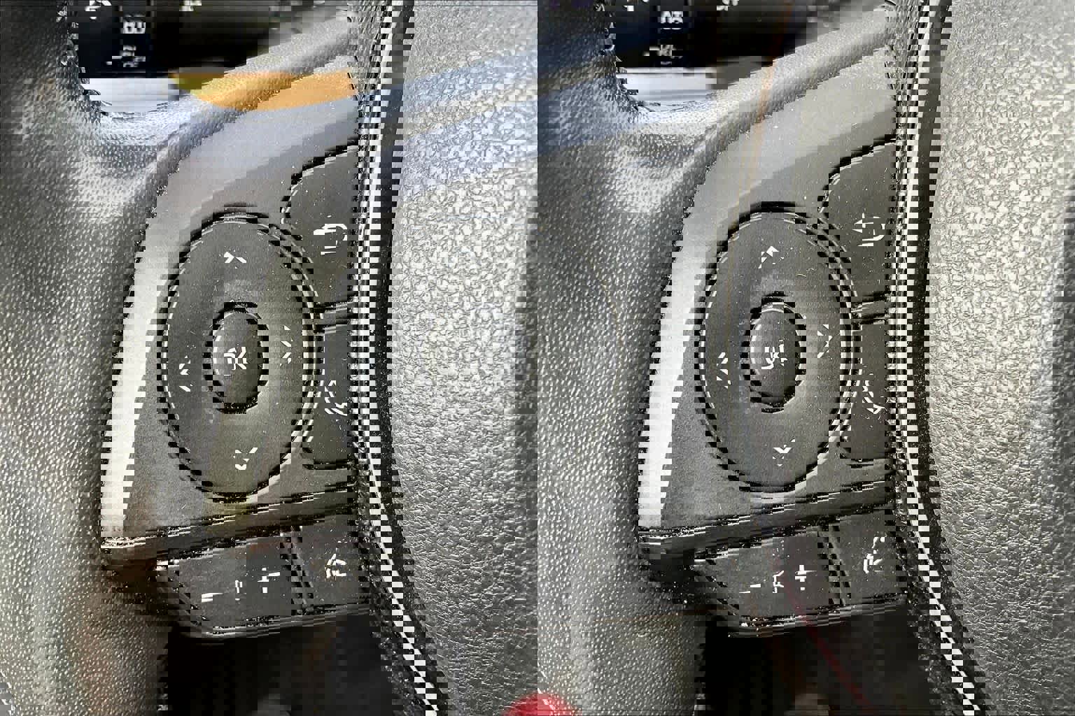 Used 2019 Toyota RAV4 Limited image 21