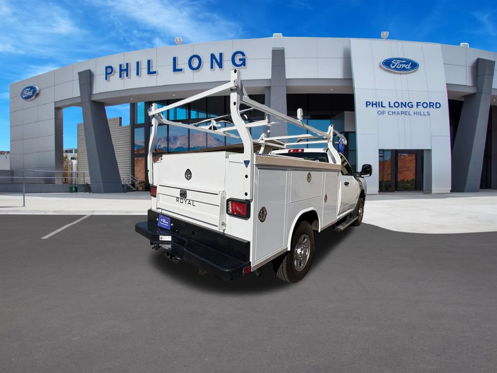 Used 2024 RAM 3500 Tradesman w/ Chrome Appearance Group AWD/4WD image 5