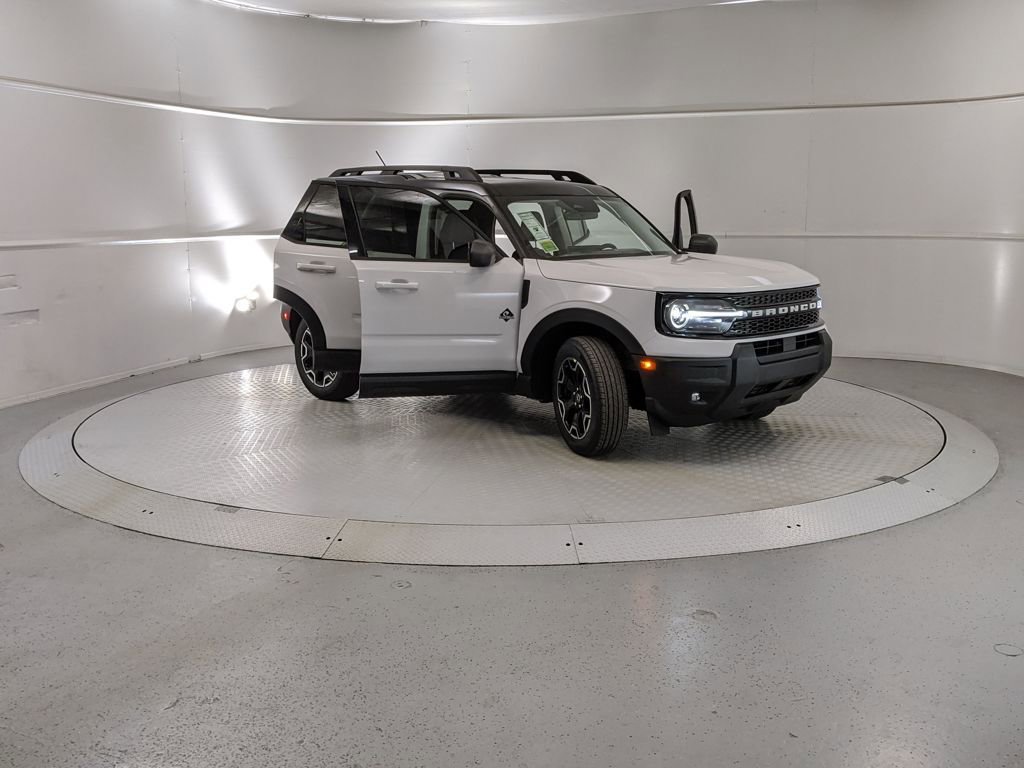 New 2025 Ford Bronco Sport Outer Banks image 7