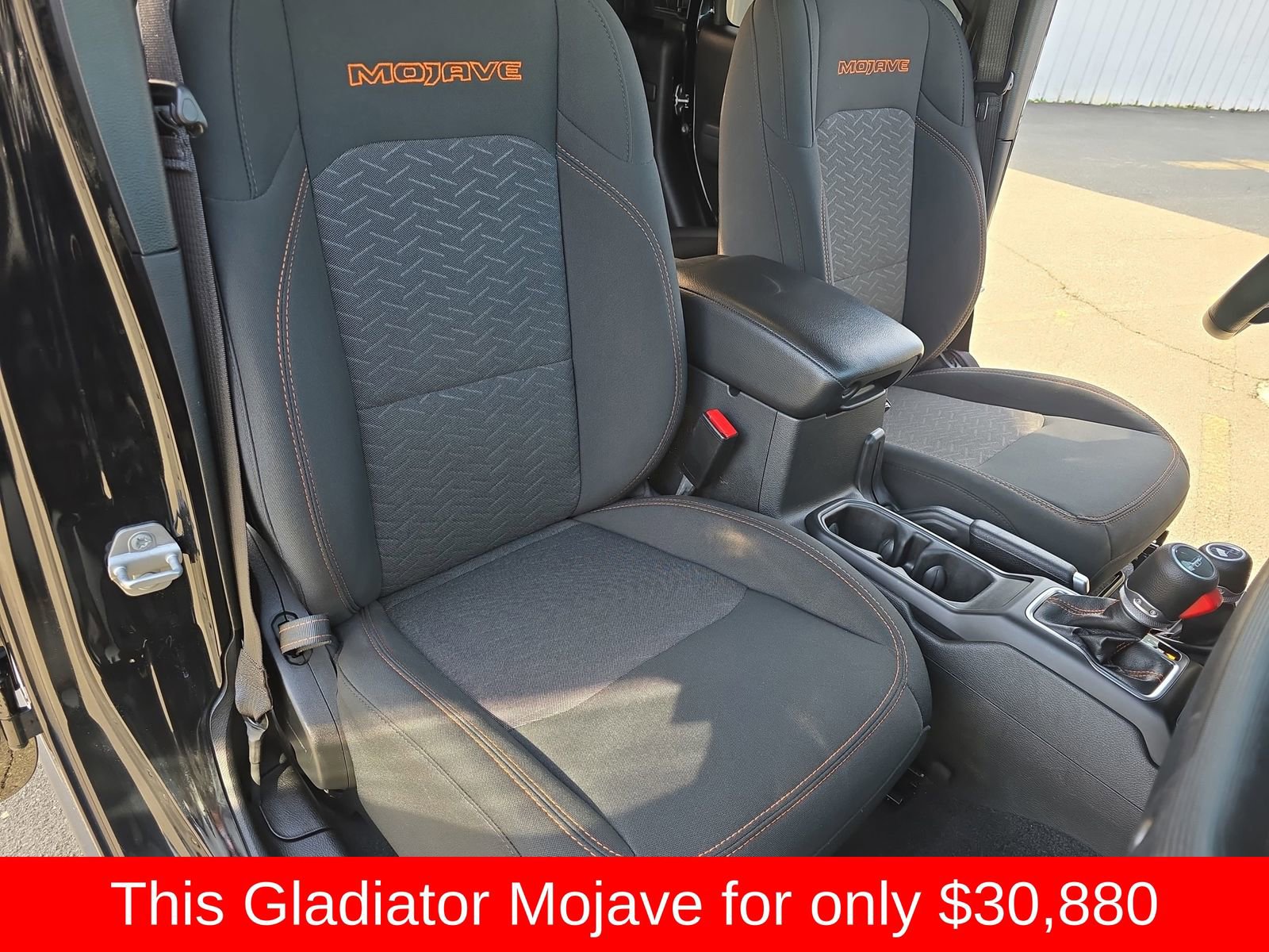 Used 2022 Jeep Gladiator Mojave w/ Cold Weather Group image 18