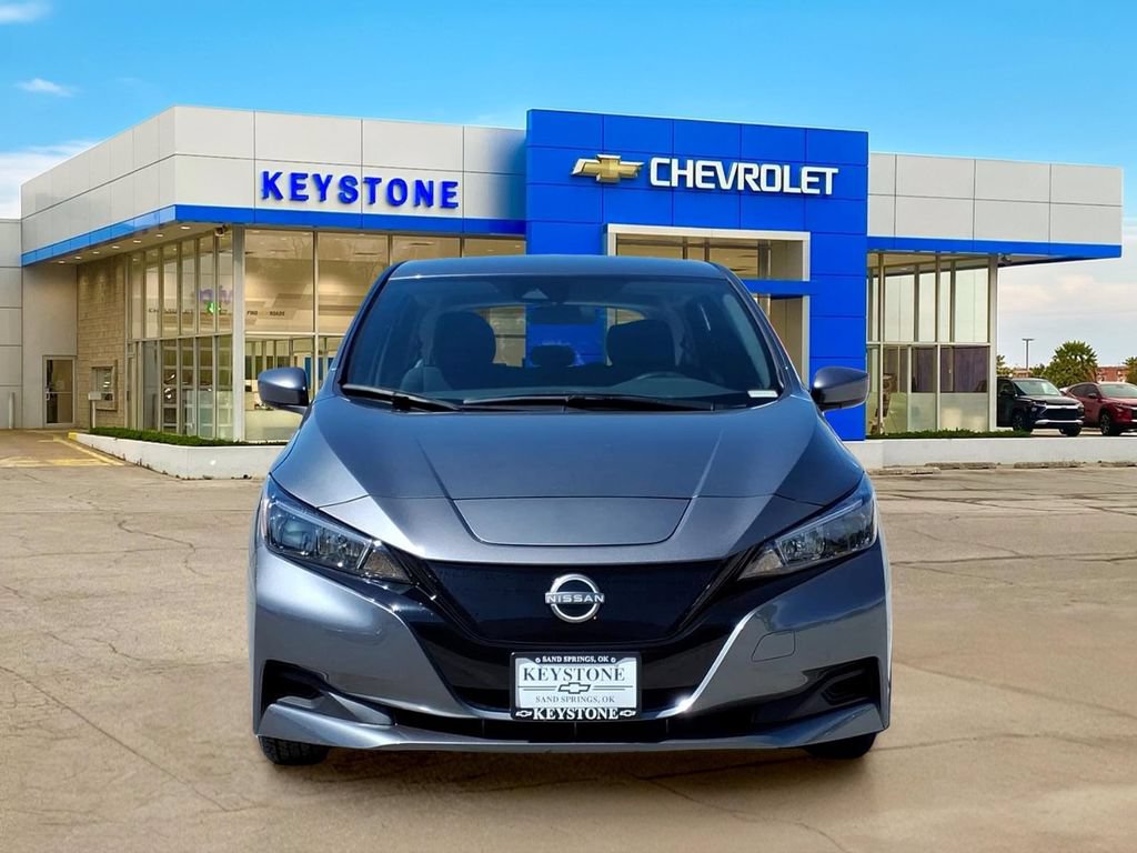 Used 2025 Nissan Leaf S FWD image 2