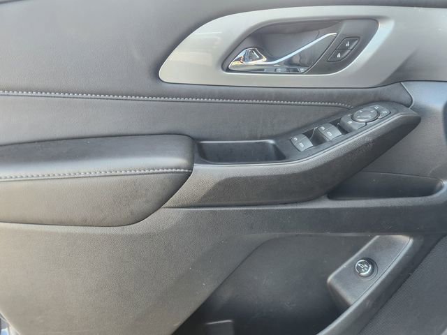 Used 2023 Chevrolet Traverse LT w/ LPO, Floor Liner Package image 23