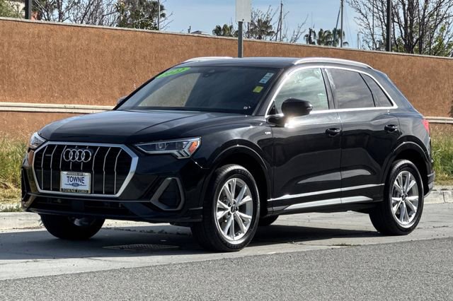 Used 2022 Audi Q3 2.0T Premium Plus w/ Premium Plus Package image 8