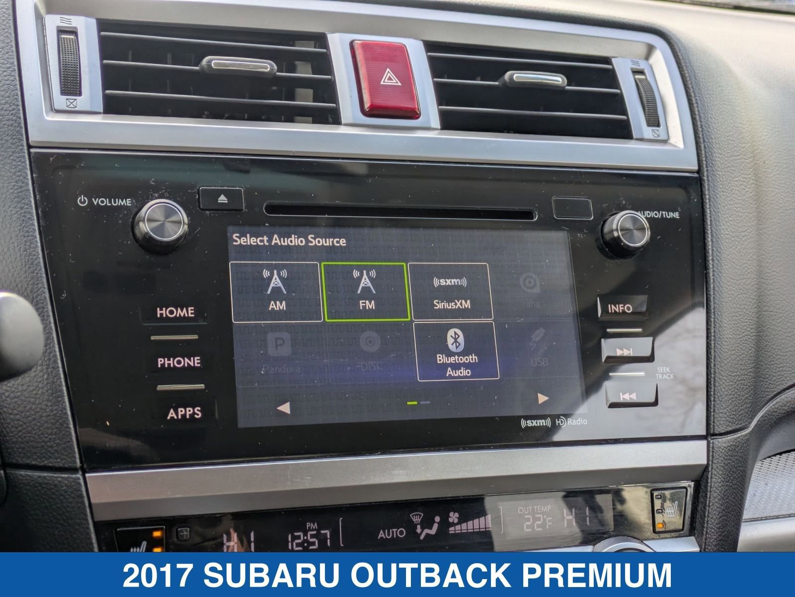 Used 2017 Subaru Outback 2.5i Premium image 22