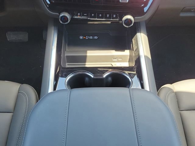 Used 2026 Chevrolet Tahoe LT RWD image 14