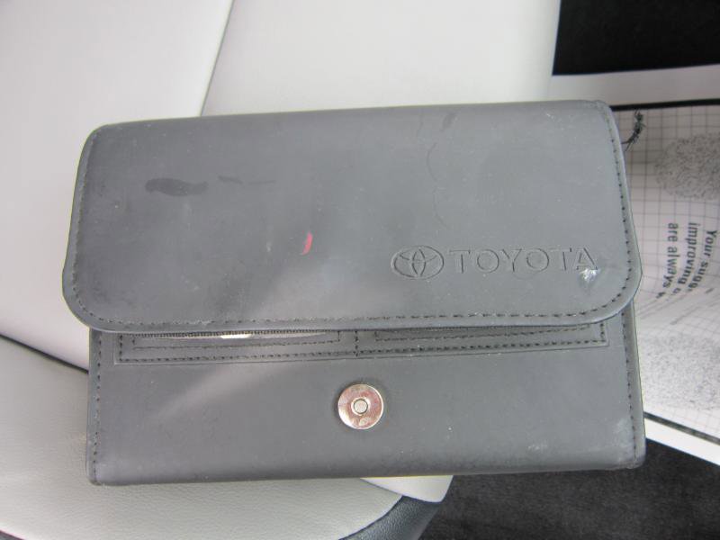 Used 2016 Toyota RAV4 Limited image 29