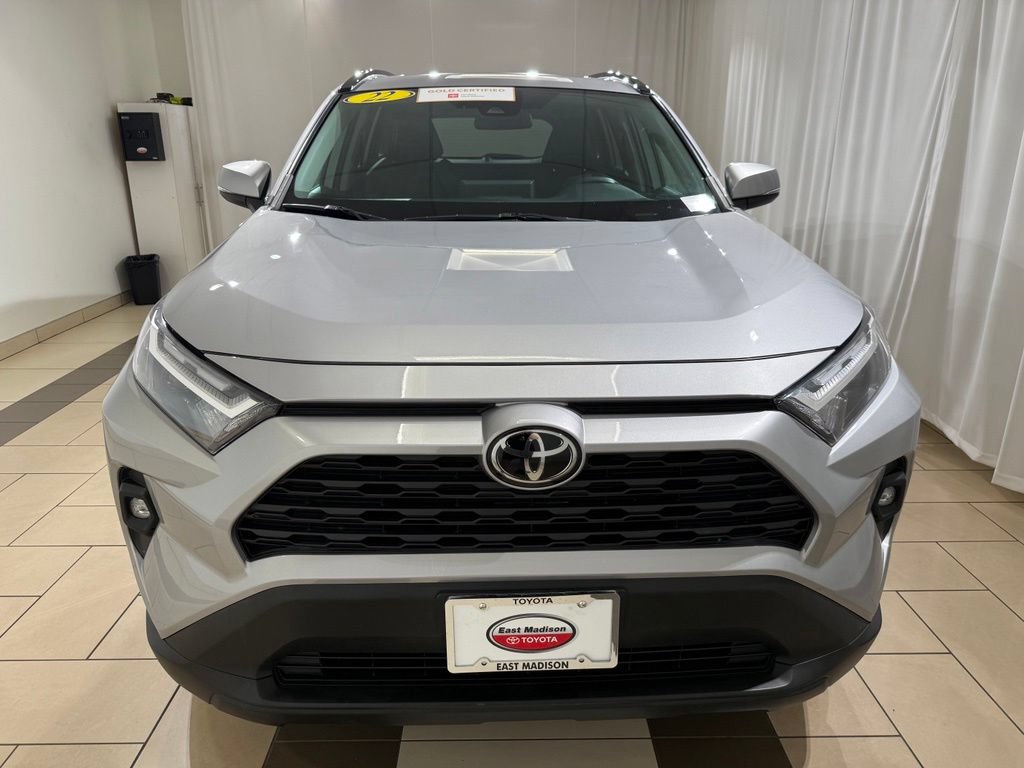 Used 2022 Toyota RAV4 XLE Premium AWD/4WD image 8