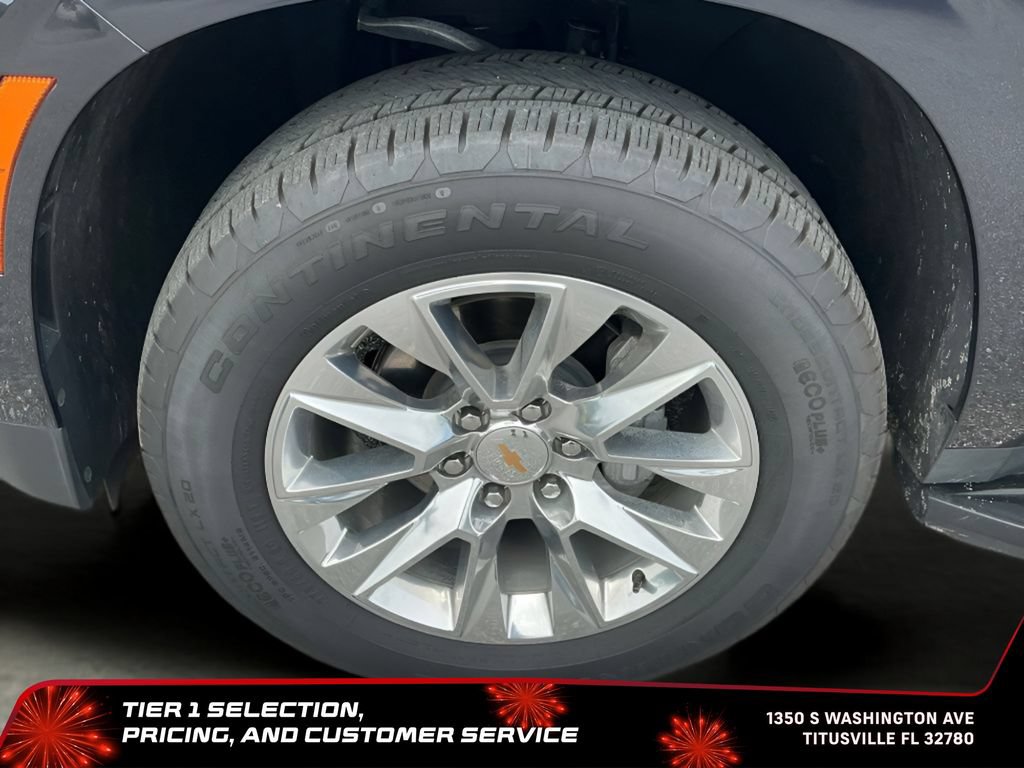 Used 2025 Chevrolet Suburban Premier RWD image 47