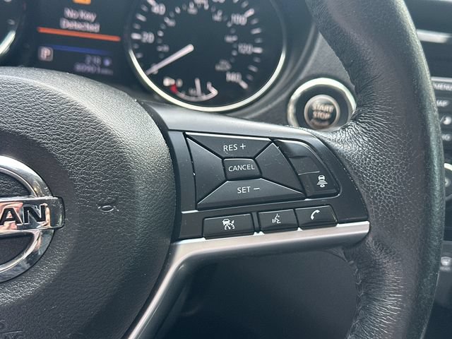 Used 2018 Nissan Rogue SL FWD image 25