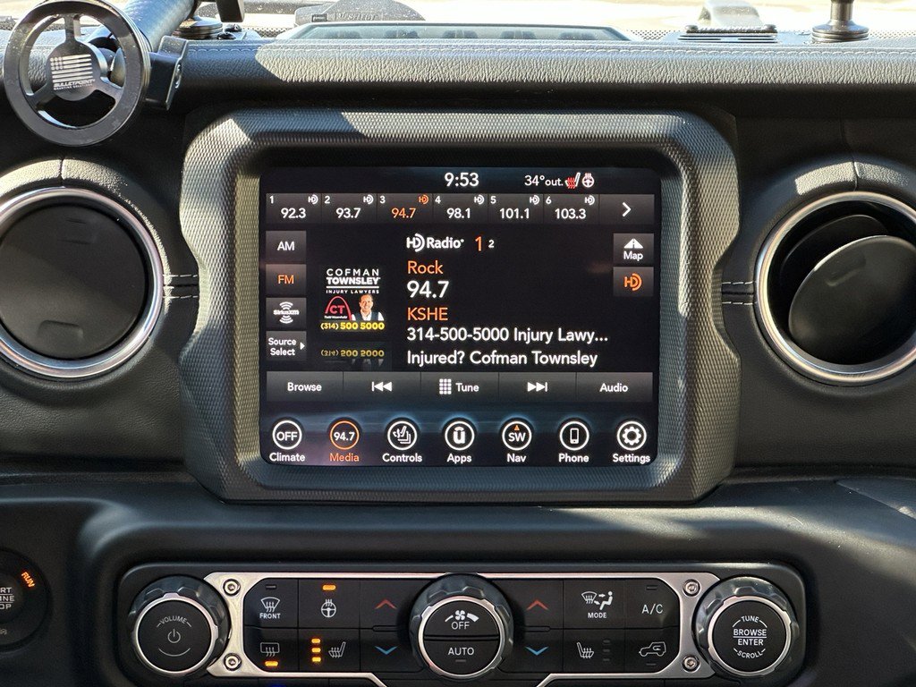 Used 2021 Jeep Wrangler Unlimited Sahara w/ Cold Weather Group image 15