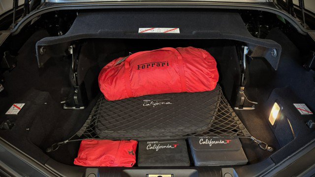 Used 2017 Ferrari California T RWD image 46