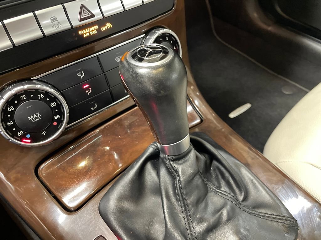 Used 2013 Mercedes-Benz SLK 250 image 22