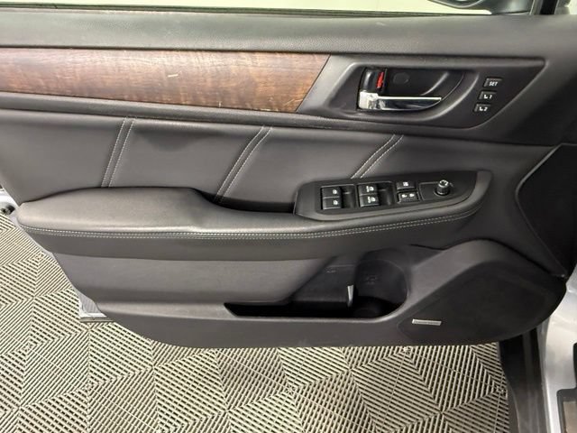 Used 2019 Subaru Outback 2.5i Limited AWD/4WD image 14
