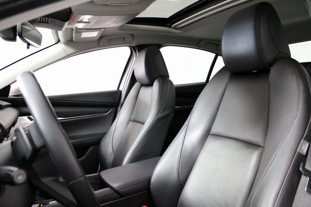 Used 2023 MAZDA MAZDA3 s image 13