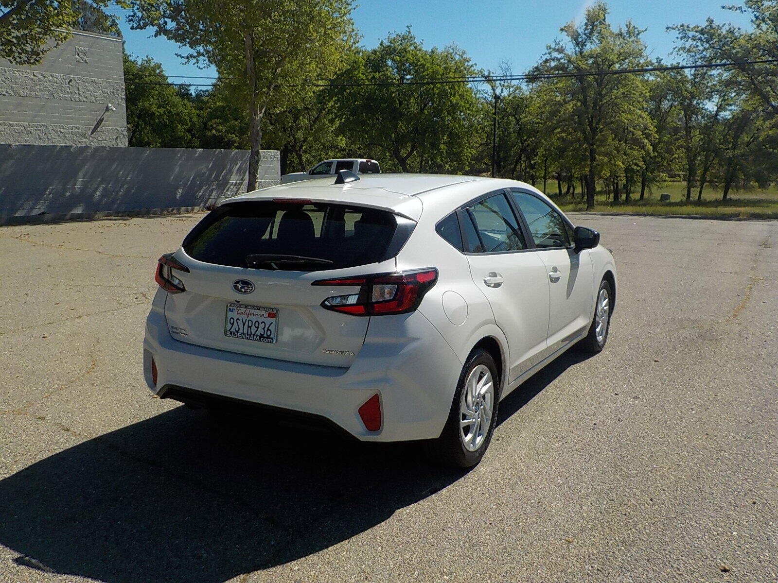 Used 2025 Subaru Impreza 2.0i AWD/4WD image 3