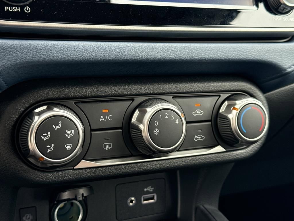 New 2025 Nissan Versa SV image 25