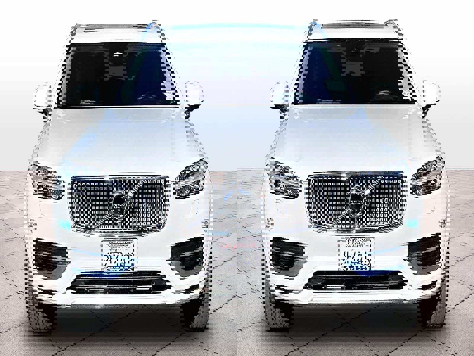 Used 2024 Volvo XC90 T8 Ultimate w/ Protection Package Premier image 3