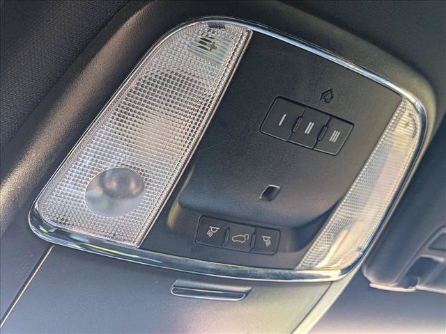 Used 2018 Jeep Grand Cherokee Altitude RWD image 11
